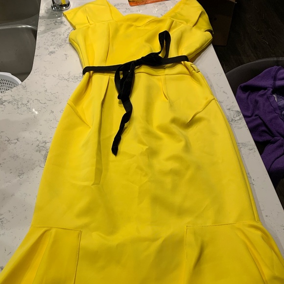 Mid-dress - Picture 2 of 2